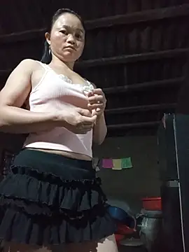 Tieuvy122 online show from May 26, 2026, 9:55 pm