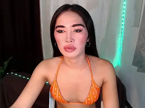 urasiankylie online show from June 24, 2026, 6:07 pm