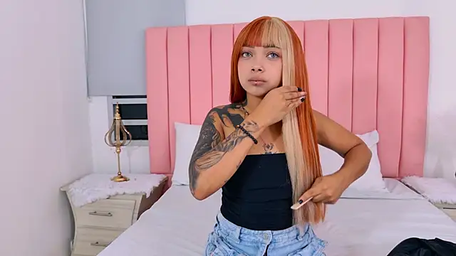 LaraBelmon online show from May 12, 2026, 9:34 pm