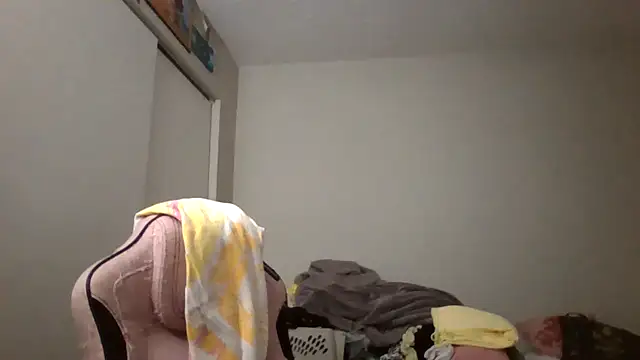 madzbailey online show from July 22, 2026, 11:51 pm