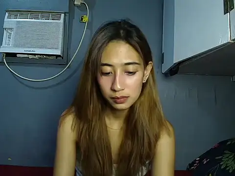 Raesoleil online show from April 26, 2026, 11:30 am