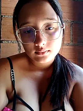 Snapshot of naughty_girl_hot_ chatting on April 4, 2026, 3:20 pm naughty girl hot online show from April 4, 2026, 3:20 pm