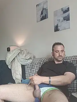 Snapshot of FattingFlexion chatting on May 15, 2026, 9:44 pm FattingFlexion online show from May 15, 2026, 9:44 pm