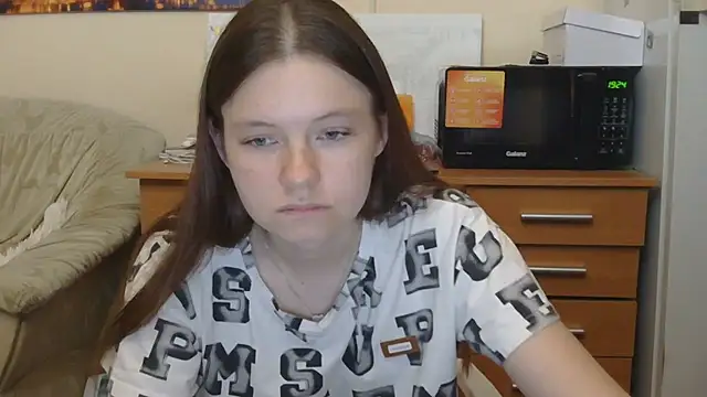 JessicaHolland1 online show from July 27, 2026, 6:37 pm