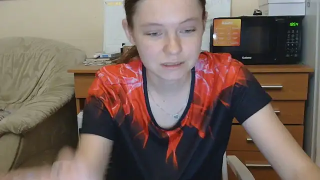 JessicaHolland1 online show from July 28, 2026, 6:07 pm