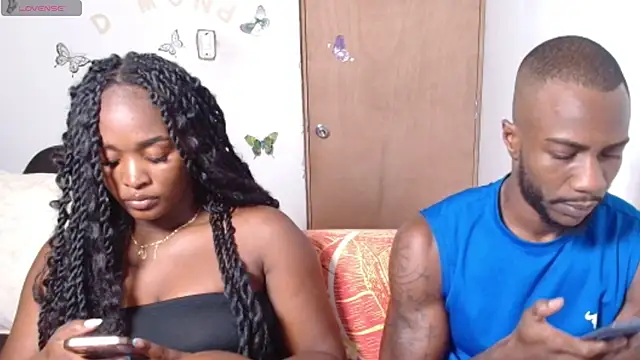 Snapshot of YANADEBAYO chatting on April 6, 2026, 10:44 pm YANADEBAYO online show from April 6, 2026, 10:44 pm