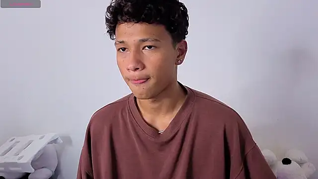 ETTE MOON online show from April 15, 2026, 2:29 am