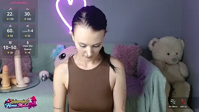 Snapshot of Bea_doll chatting on July 8, 2026, 10:25 pm Bea doll online show from July 8, 2026, 10:25 pm