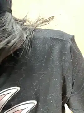 Miaa HarperX  online show from April 8, 2026, 10:32 pm