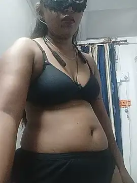 SWEETI HORNY50 online show from May 25, 2026, 11:22 pm