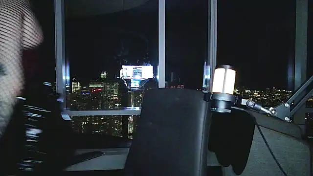 Snapshot of obeycarrienoona chatting on May 27, 2026, 2:30 am obeycarrienoona online show from May 27, 2026, 2:30 am