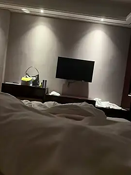 L7D8521 online show from April 6, 2026, 1:03 am