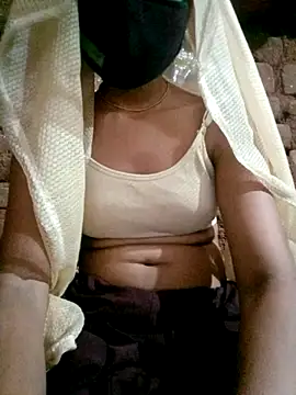 Snapshot of Saloni_sexe chatting on July 14, 2026, 11:38 am Saloni sexe online show from July 14, 2026, 11:38 am