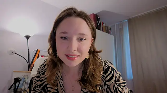 Snapshot of hunny_ines chatting on May 16, 2026, 5:12 pm hunny ines online show from May 16, 2026, 5:12 pm