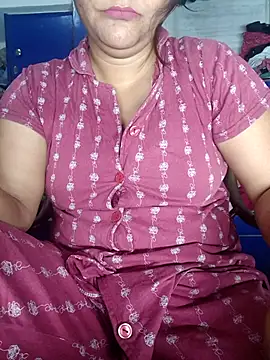 Snapshot of Riyashrma001 chatting on April 8, 2026, 3:45 pm Riyashrma001 online show from April 8, 2026, 3:45 pm