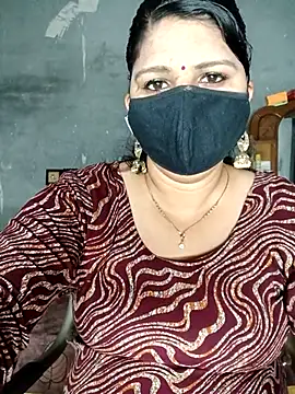 Snapshot of Riyashrma001 chatting on April 11, 2026, 5:17 pm Riyashrma001 online show from April 11, 2026, 5:17 pm