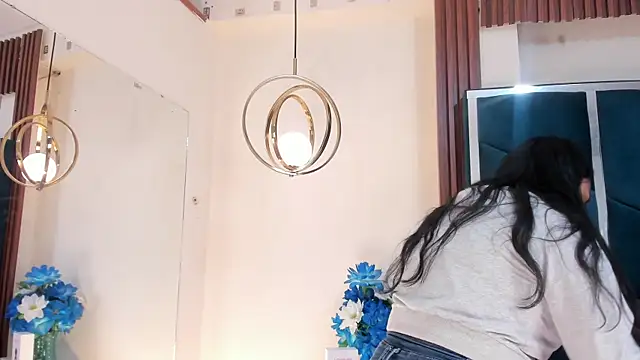 Snapshot of AprilMiiller chatting on May 16, 2026, 12:59 pm AprilMiiller online show from May 16, 2026, 12:59 pm