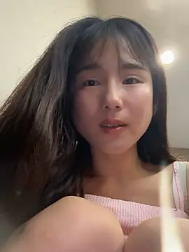 Snapshot of Hinako_0012 chatting on May 25, 2026, 4:40 am Hinako 0012 online show from May 25, 2026, 4:40 am