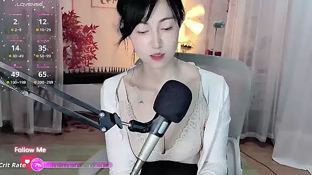 noomi-1111 online show from July 28, 2026, 12:48 pm