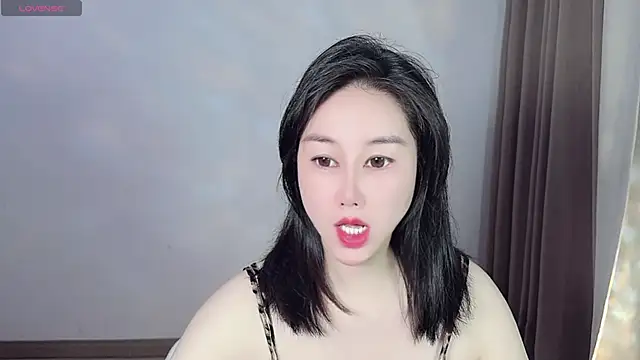 Eva-000 online show from May 25, 2026, 10:38 pm