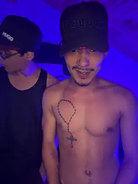 Cuteathleticboys online show from April 13, 2026, 12:38 am