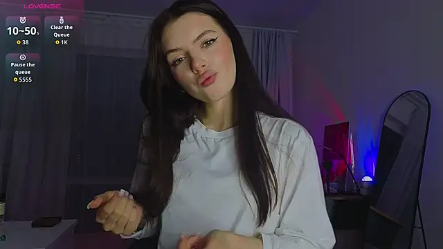 lillly meow  online show from May 28, 2026, 8:39 pm