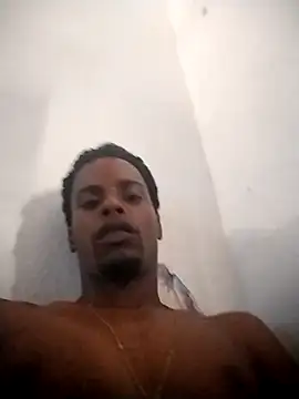 Snapshot of preto0330 chatting on April 3, 2026, 7:01 pm preto0330 online show from April 3, 2026, 7:01 pm