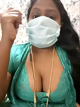 Snapshot of Romantic_Woman chatting on April 20, 2026, 7:15 pm Romantic Woman online show from April 20, 2026, 7:15 pm