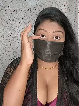 Snapshot of Romantic_Woman chatting on May 30, 2026, 6:38 pm Romantic Woman online show from May 30, 2026, 6:38 pm