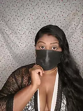 Snapshot of Romantic_Woman chatting on June 7, 2026, 6:22 pm Romantic Woman online show from June 7, 2026, 6:22 pm