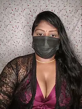 Snapshot of Romantic_Woman chatting on June 20, 2026, 6:22 pm Romantic Woman online show from June 20, 2026, 6:22 pm