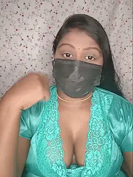 Snapshot of Romantic_Woman chatting on June 28, 2026, 6:03 pm Romantic Woman online show from June 28, 2026, 6:03 pm