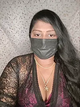 Snapshot of Romantic_Woman chatting on July 20, 2026, 5:26 pm Romantic Woman online show from July 20, 2026, 5:26 pm