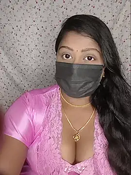 Snapshot of Romantic_Woman chatting on July 24, 2026, 6:39 pm Romantic Woman online show from July 24, 2026, 6:39 pm
