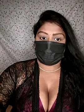 Snapshot of Romantic_Woman chatting on July 31, 2026, 6:51 pm Romantic Woman online show from July 31, 2026, 6:51 pm