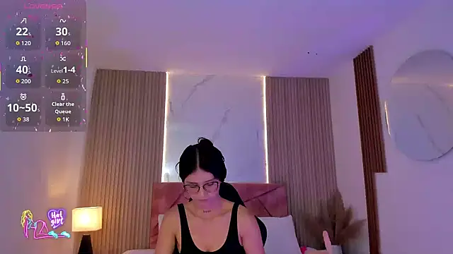 Snapshot of clairemillerx chatting on May 30, 2026, 2:36 pm clairemillerx online show from May 30, 2026, 2:36 pm