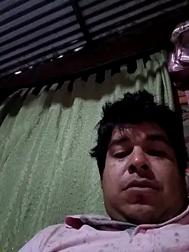 Rociooo12 online show from April 16, 2026, 8:42 pm