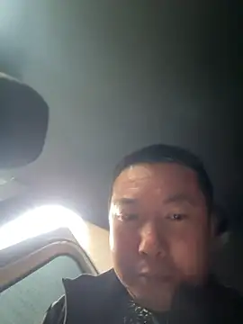 Snapshot of DONGBEIDIYIYINWA chatting on April 5, 2026, 7:05 am DONGBEIDIYIYINWA online show from April 5, 2026, 7:05 am