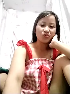 Snapshot of Yo-must chatting on April 28, 2026, 8:25 pm Yo-must online show from April 28, 2026, 8:25 pm
