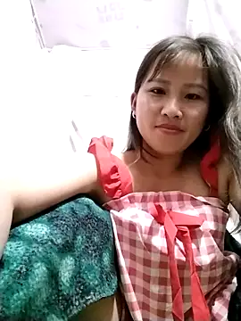 Snapshot of Yo-must chatting on May 1, 2026, 9:08 pm Yo-must online show from May 1, 2026, 9:08 pm