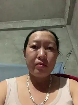 Snapshot of candy-beo chatting on April 27, 2026, 2:48 pm candy-beo online show from April 27, 2026, 2:48 pm