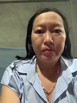 Snapshot of candy-beo chatting on May 1, 2026, 12:59 am candy-beo online show from May 1, 2026, 12:59 am