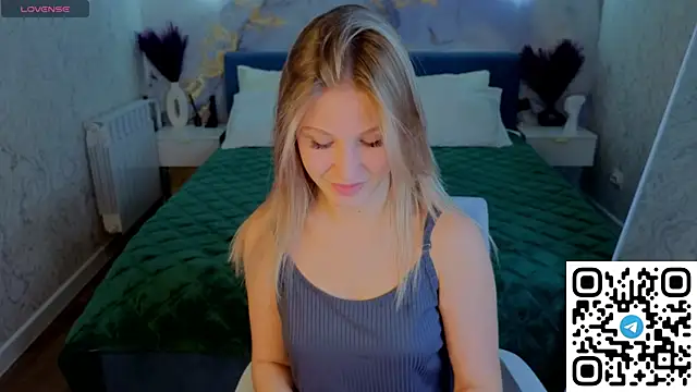 Angelina Becker online show from May 19, 2026, 1:11 am