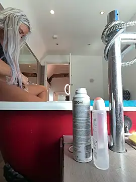 Snapshot of Calypso_222 chatting on April 16, 2026, 1:34 pm Calypso 222 online show from April 16, 2026, 1:34 pm