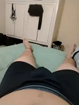 Snapshot of Drrhn_1988 chatting on April 6, 2026, 1:03 am Drrhn 1988 online show from April 6, 2026, 1:03 am