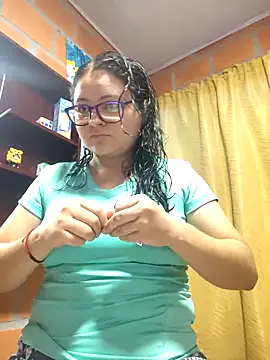 Dark Cherry20 online show from April 8, 2026, 1:38 am