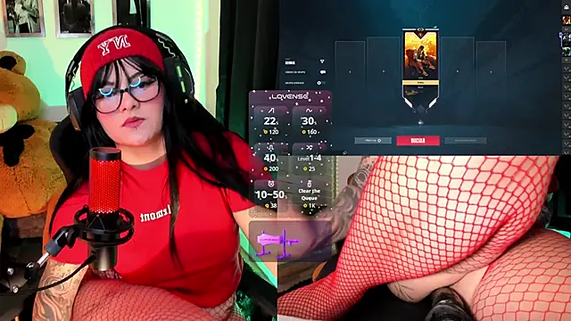 Snapshot of EternaAura_ chatting on April 12, 2026, 1:27 pm EternaAura online show from April 12, 2026, 1:27 pm