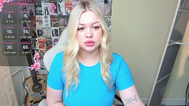 AmeliePeach online show from May 29, 2026, 8:23 am