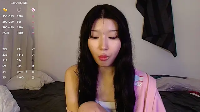 Snapshot of ayasinji chatting on May 4, 2026, 11:01 pm ayasinji online show from May 4, 2026, 11:01 pm