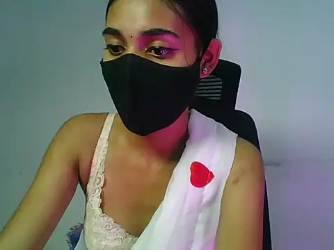Shanaya xo online show from July 17, 2026, 6:24 pm